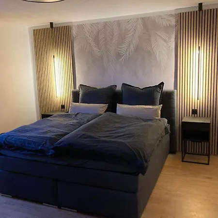 Summit Happiness At The Purple Beech